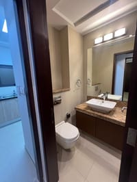 马斯喀特湾出售2居室公寓 | OMR 125,000 | REF 383IC-S 缩略图 6