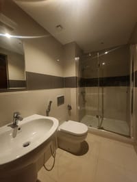2-Bed Apartment for Rent in Al Mouj | OMR 700/mo | REF 673MC thumbnail 7