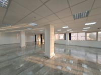 Office for Rent in Al Qurum | 320m² | OMR 7/m²/mo | REF 726YB thumbnail 4