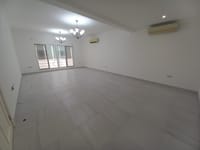 2-спальная квартира в аренду в Шатти Аль-Курум | OMR 450/месяц | REF 585TB миниатюра 2