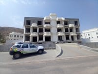 Showroom for Rent in Ruwi | 850m² | OMR 9,000/mo | REF 997GA thumbnail 7