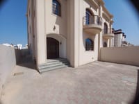 ویلا دوقلو برای اجاره در العنصب | 450 ر.ع در ماه | REF 826ME تصویر بندانگشتی 2