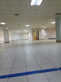 Showroom for Rent in Ruwi | 1280m² | OMR 1,600/mo | REF 244SB thumbnail 11