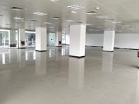 Showroom for Rent in Ghala | 700m² | OMR 4,200/mo | REF 376TA thumbnail 5