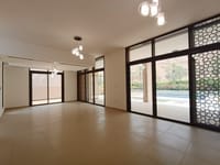 فيلا ثلاثة غرف نوم للإيجار في خليج مسقط | ر.ع. 1,500/شهر | REF 535TB صورة مصغرة 5
