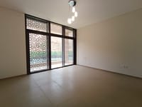 فيلا ثلاثة غرف نوم للإيجار في خليج مسقط | ر.ع. 1,500/شهر | REF 535TB صورة مصغرة 9