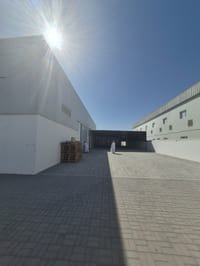 Al Jifnain 出租倉庫 | 1281m² | 每月 OMR 1,300 | REF 742LC 縮圖 11