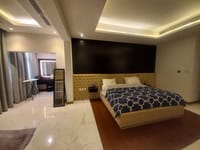 5-Bed Villa for Sale in Shatti Al Qurum | OMR 500,000 | REF 223MB-S thumbnail 7