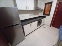 شقة بغرفة نوم واحدة للبيع في القرم | OMR 40,000 | REF 998GA صورة مصغرة 2