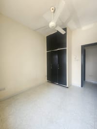 شقة 2 غرف نوم للإيجار في الخوير | ر.ع. 250/شهر | REF 753MC صورة مصغرة 3