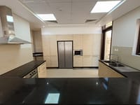 فيلا 3 غرف نوم للإيجار في خليج مسقط | ر.ع. 1,000/شهر | REF 933MB صورة مصغرة 2