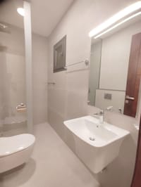 4-Bed Villa for Rent in Al Ghubra North | OMR 1,150/mo | REF 672MC thumbnail 7