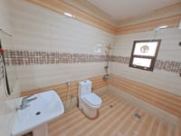 شقة 3 غرف نوم للإيجار في الخوير | ر.ع. 350/شهر | REF 785YC صورة مصغرة 7