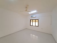 شقة 3 غرف نوم للإيجار في الخوير | ر.ع. 350/شهر | REF 785YC صورة مصغرة 8