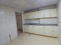 Office for Rent in Ruwi | OMR 200/mo | REF 596GC thumbnail 4