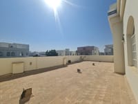 ویلای 4-خوابه برای فروش در العذیبه | OMR 277,000 | REF 760NB تصویر بندانگشتی 3