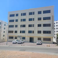 شقة بغرفتي نوم للإيجار في بوشر | ر.ع. 500/شهريًا | REF 686TB صورة مصغرة 1