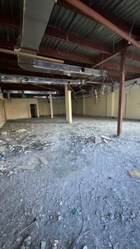 Commercial for Rent in Qurum | 1250m² | OMR 5/m²/mo | REF 136IC thumbnail 3