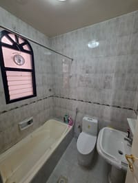 4-Bed Villa for Rent in Shatti Al Qurum | OMR 1,400/mo | REF 807SC thumbnail 10