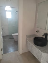 فروش ویلای 6 خوابه در العوابی | OMR 115,000 | REF 999SA تصویر بندانگشتی 2