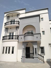 فروش ویلای 6 خوابه در العوابی | OMR 115,000 | REF 999SA تصویر بندانگشتی 3