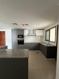 شقة 2 غرف نوم للبيع في مسقط هيلز | ر.ع. 110,000 | REF 476IC صورة مصغرة 8