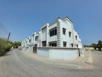 Al Seeb 出租6室别墅 | 每月 OMR 400 缩略图 1