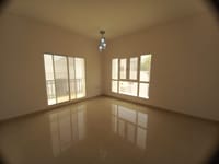 تاون‌هاوس 6 خوابه برای اجاره در شاطئ القرم | OMR 1,000/mo | REF 32MA تصویر بندانگشتی 3