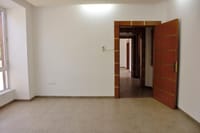 6-комнатная вилла на продажу в Мадинат аль-Султан Кабус | OMR 265 000 | REF 492TB миниатюра 3