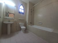 1-комнатная квартира в аренду в Шатти Аль-Курум | OMR 325/месяц | REF 200BB миниатюра 8