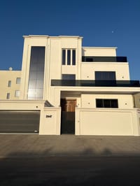 巴士拉7卧室别墅出售 | OMR 380,000 | REF 553IC 缩略图 1