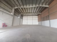 Warehouse for Rent in Misfah | 810m² | OMR 2,430/mo | REF 992BA thumbnail 6