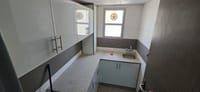 Al Ghubra North写字楼出租 | 75m² | 每月320阿曼里亚尔 | REF 631SC 缩略图 4