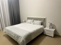 شقة 3 غرف نوم للإيجار في خليج مسقط | ر.ع. 1,300/شهر | REF 708IC صورة مصغرة 2