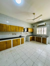 Al Khoud 出租4卧室别墅 | 每月450 OMR | REF 621GC 缩略图 2