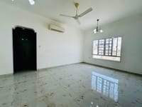 Al Khoud 出租4卧室别墅 | 每月450 OMR | REF 621GC 缩略图 6
