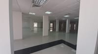 Showroom for Rent in Shatti Al Qurum | 1400m² | OMR 9,100/mo | REF 687AM thumbnail 4