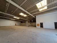 Warehouse for Rent in Al Khuwair | 1172m² | OMR 4,700/mo | REF 855YC thumbnail 4