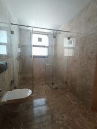 آپارتمان 3 خوابه برای فروش در مدینة السلطان قابوس | OMR 170,000 | REF 624TB تصویر بندانگشتی 8
