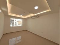 شقة 2 غرف نوم للإيجار في بوشر | ر.ع. 300/شهر | REF 726YC صورة مصغرة 5