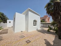 4-Bed Villa for Rent in Al Hail North | OMR 500/mo | REF 794BC thumbnail 1