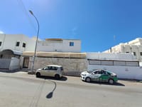 Al Khuwair 出售 4 卧室别墅 | OMR 93,000 | REF 668YA 缩略图 1
