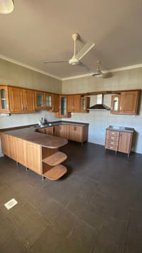 7-Bed Villa for Rent in Bawshar | OMR 800/mo | REF 839GC thumbnail 9