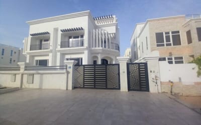 بنتهاوس للإيجار في الموالح الشمالية