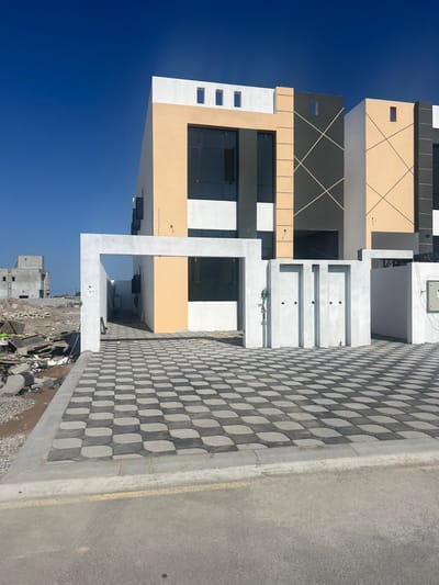 5-Bed Villa for Sale in Maabila