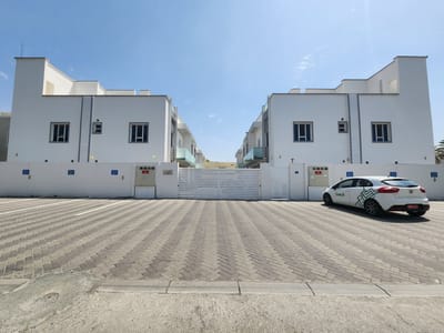4-Bed Villa for Rent in Al Hail North | OMR 450/mo | REF 655MC photo