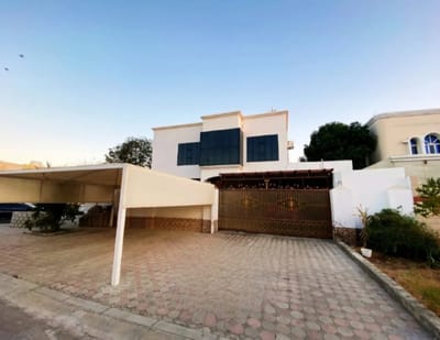 12-Bed Villa for Sale in Al Mawaleh South