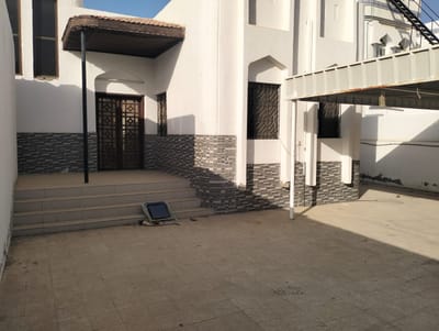 3-Bed Villa for Sale in Al Mawaleh South
