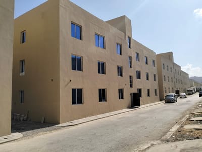 ساختمان نوساز محل اقامت کارکنان برای فروش در الرسیل عکس