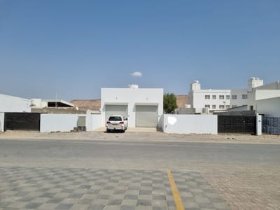 1000m² Land for Rent in Misfah